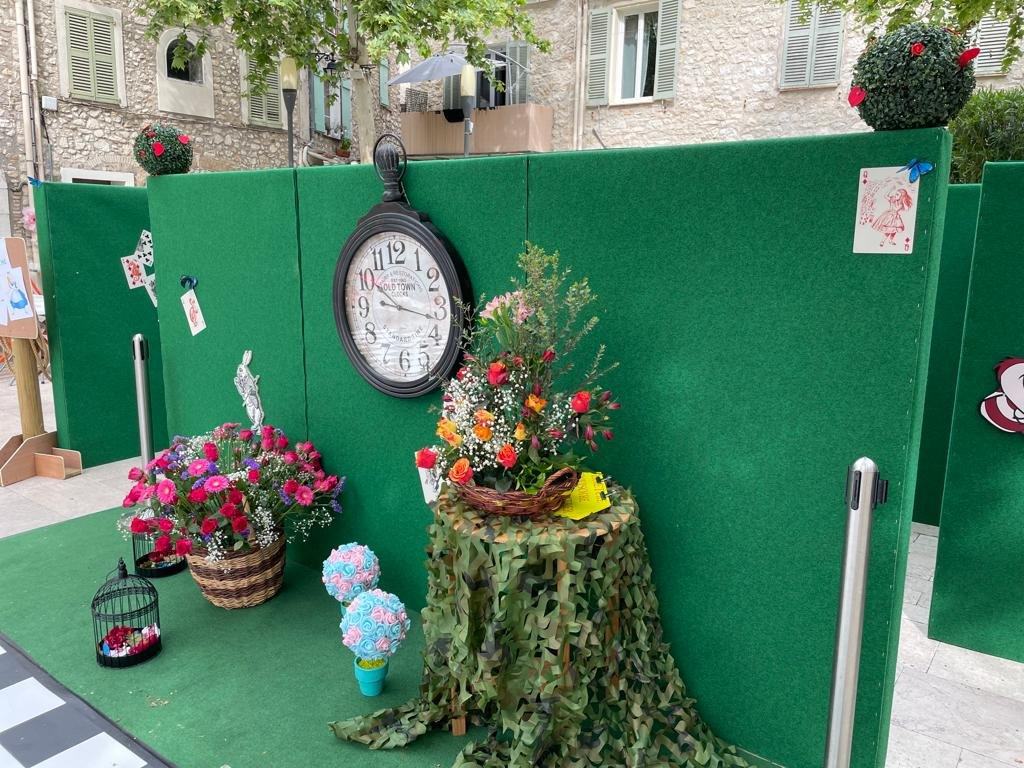 Labyrinthe géant installé pour un événement